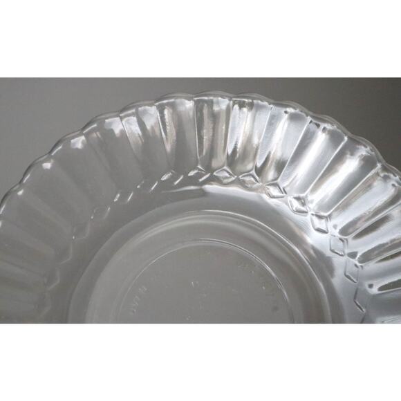 SET of 8 Clear Glass Plates Scalloped Edge Dessert Appetizer Mexico Vintage 5" - Picture 3 of 5